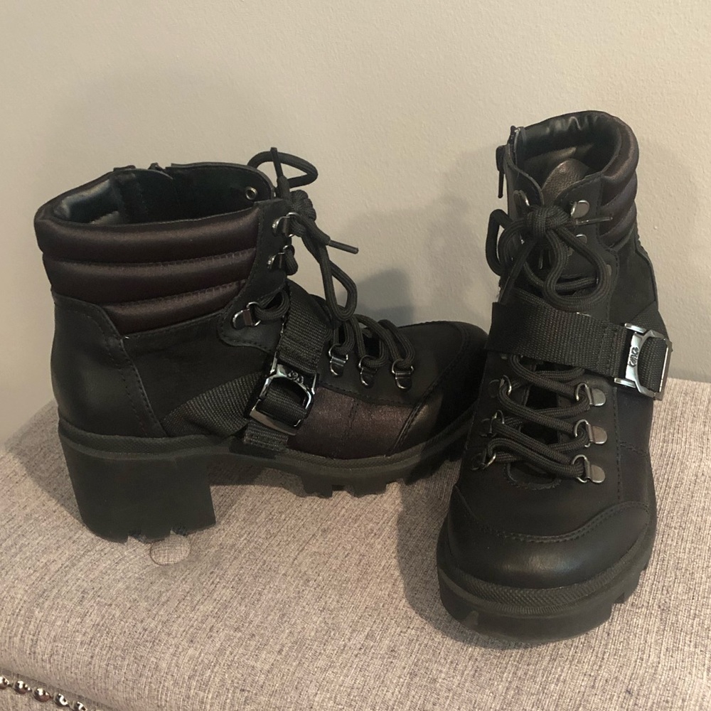 GBG Guess Booties